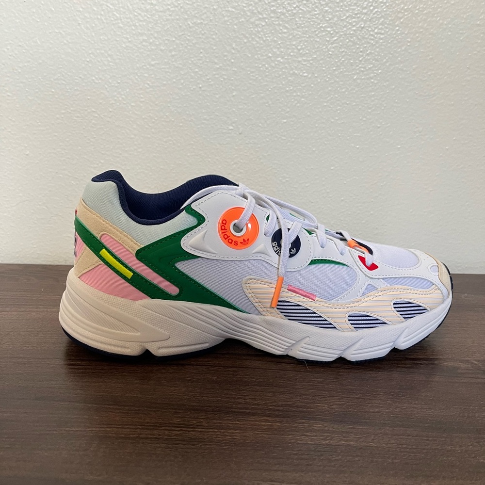 Adidas Women’s Green Astir Sneakers- Brand New